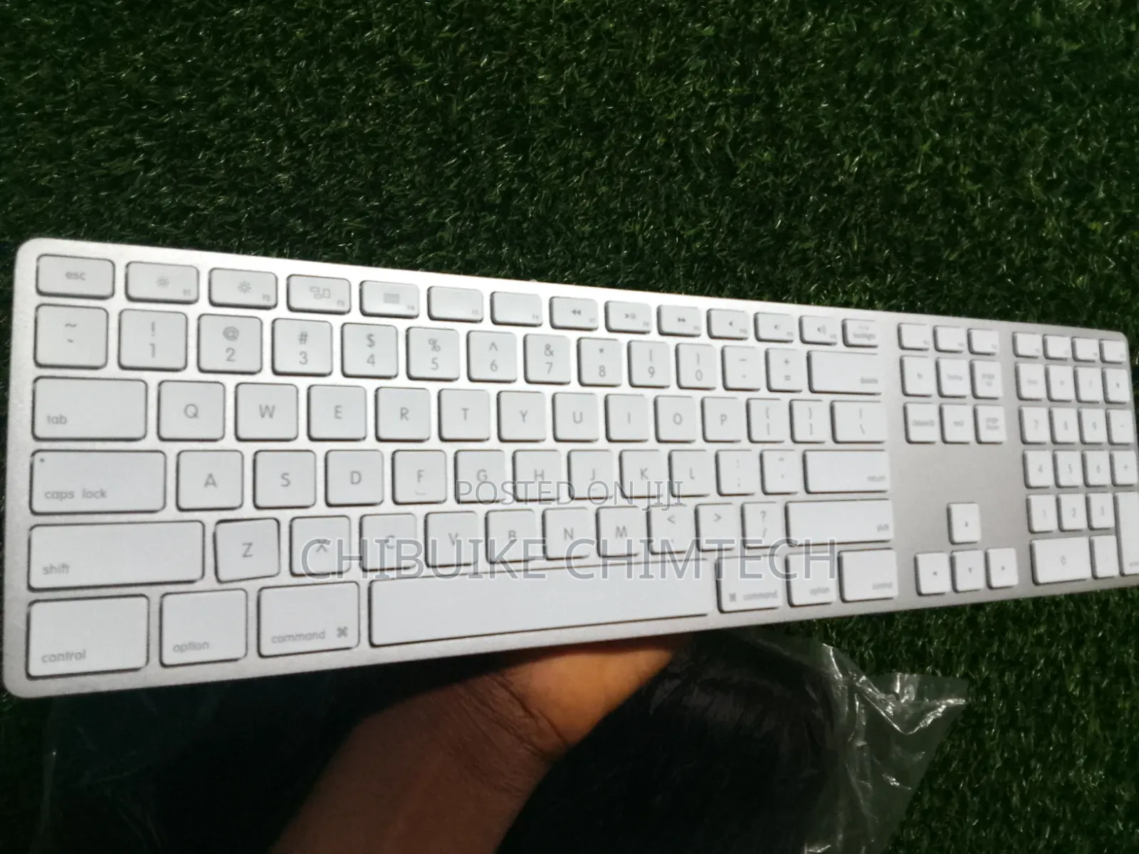 Matias Part# Fk318LS Wired Keyboard