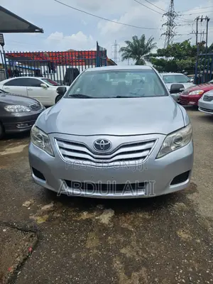 Toyota Camry 2011 Silver