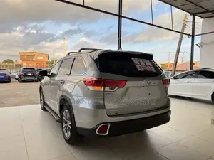 Toyota Highlander 2014 Silver