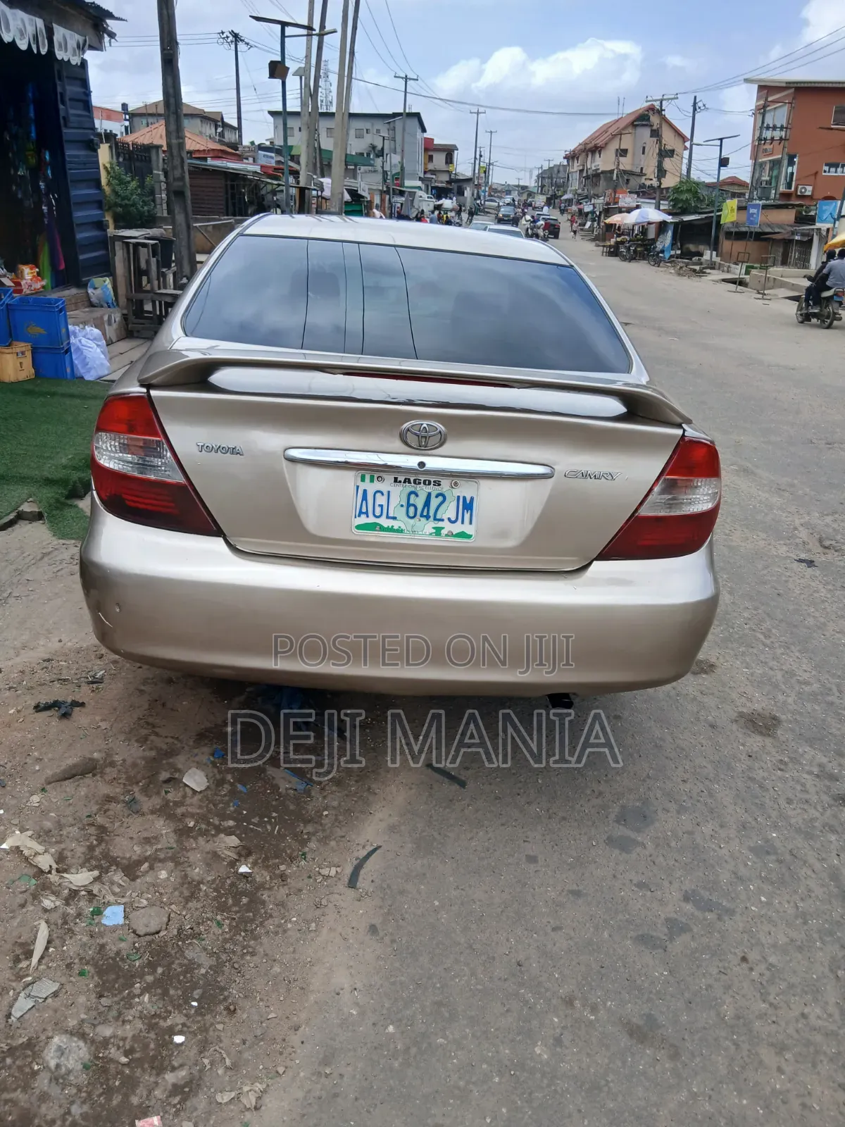 Toyota Camry 2004 Gold
