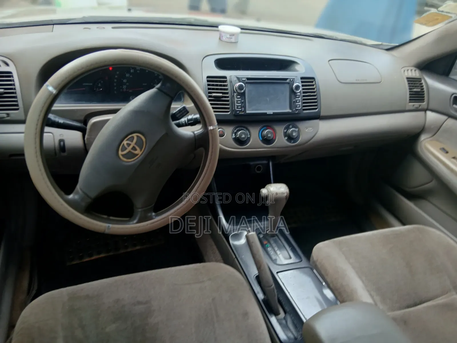 Toyota Camry 2004 Gold