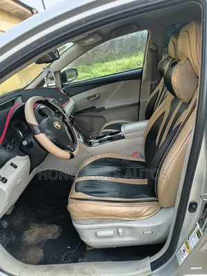Toyota Venza 2010 Silver