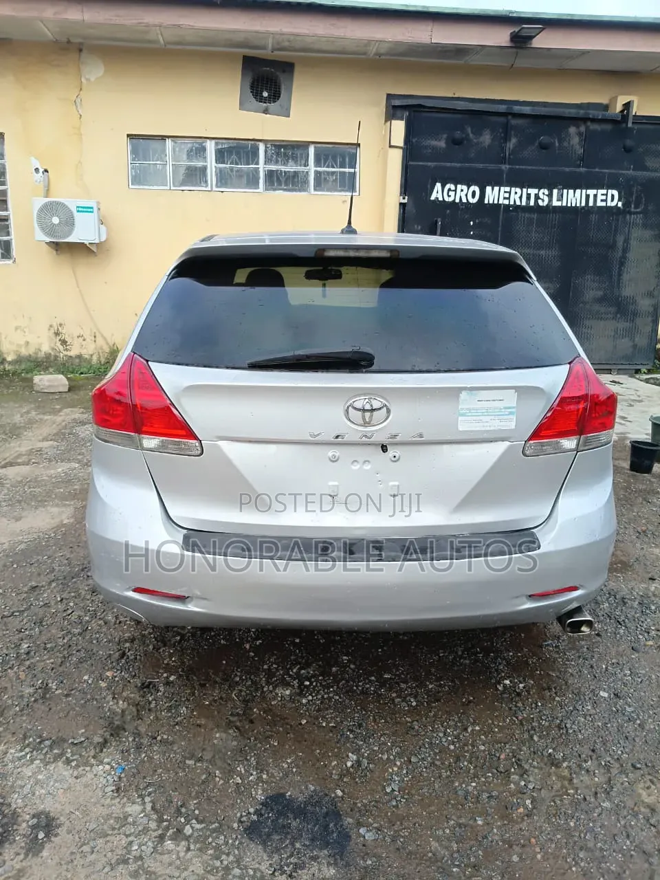 Toyota Venza 2010 Silver