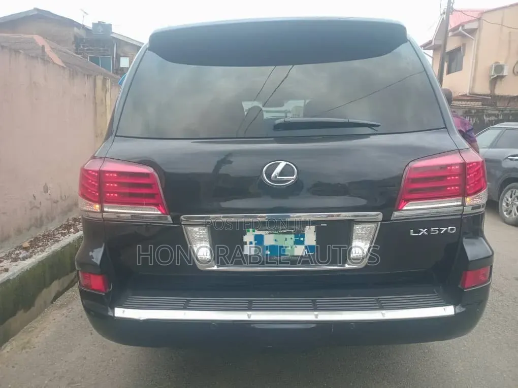 Lexus LX 570 AWD 2013 Black
