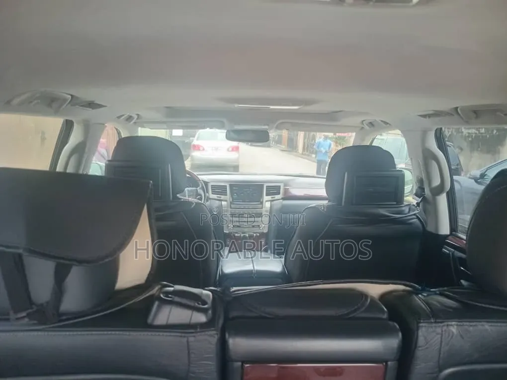 Lexus LX 570 AWD 2013 Black
