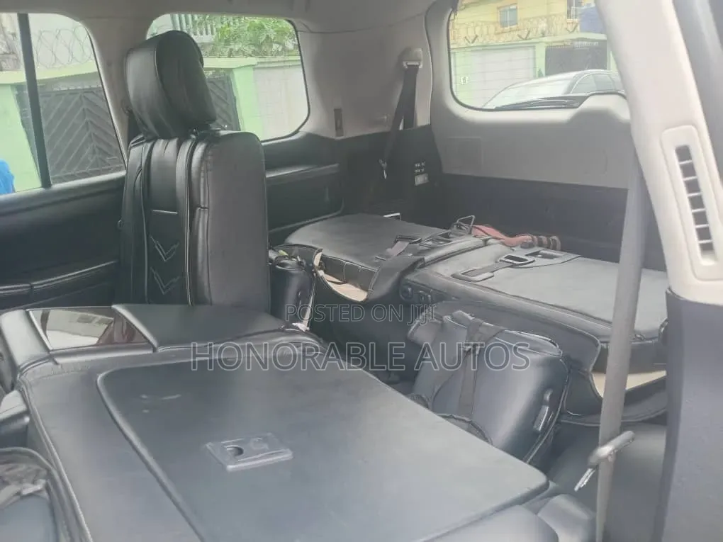 Lexus LX 570 AWD 2013 Black