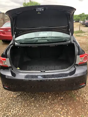 Toyota Corolla LE 4dr Sedan (1.8L 4cyl 4A) 2012 Black