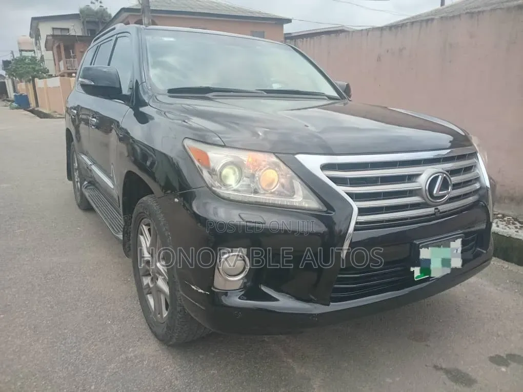 Lexus LX 570 AWD 2013 Black