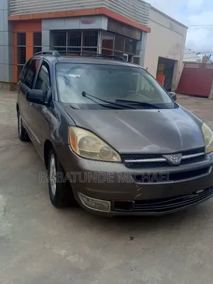 Toyota Sienna 2005 Gray