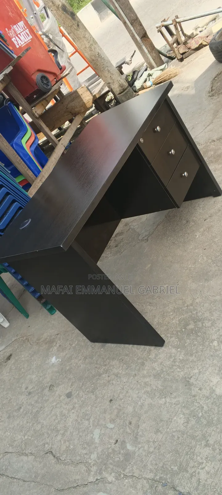 Works Table 4 Feet
