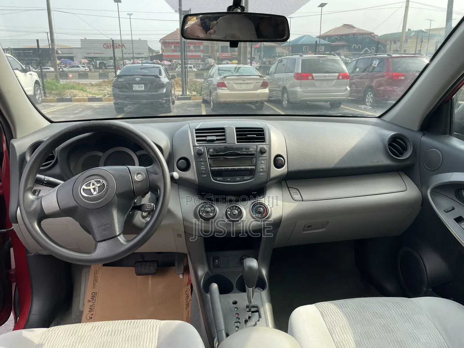 Toyota RAV4 2011 Red