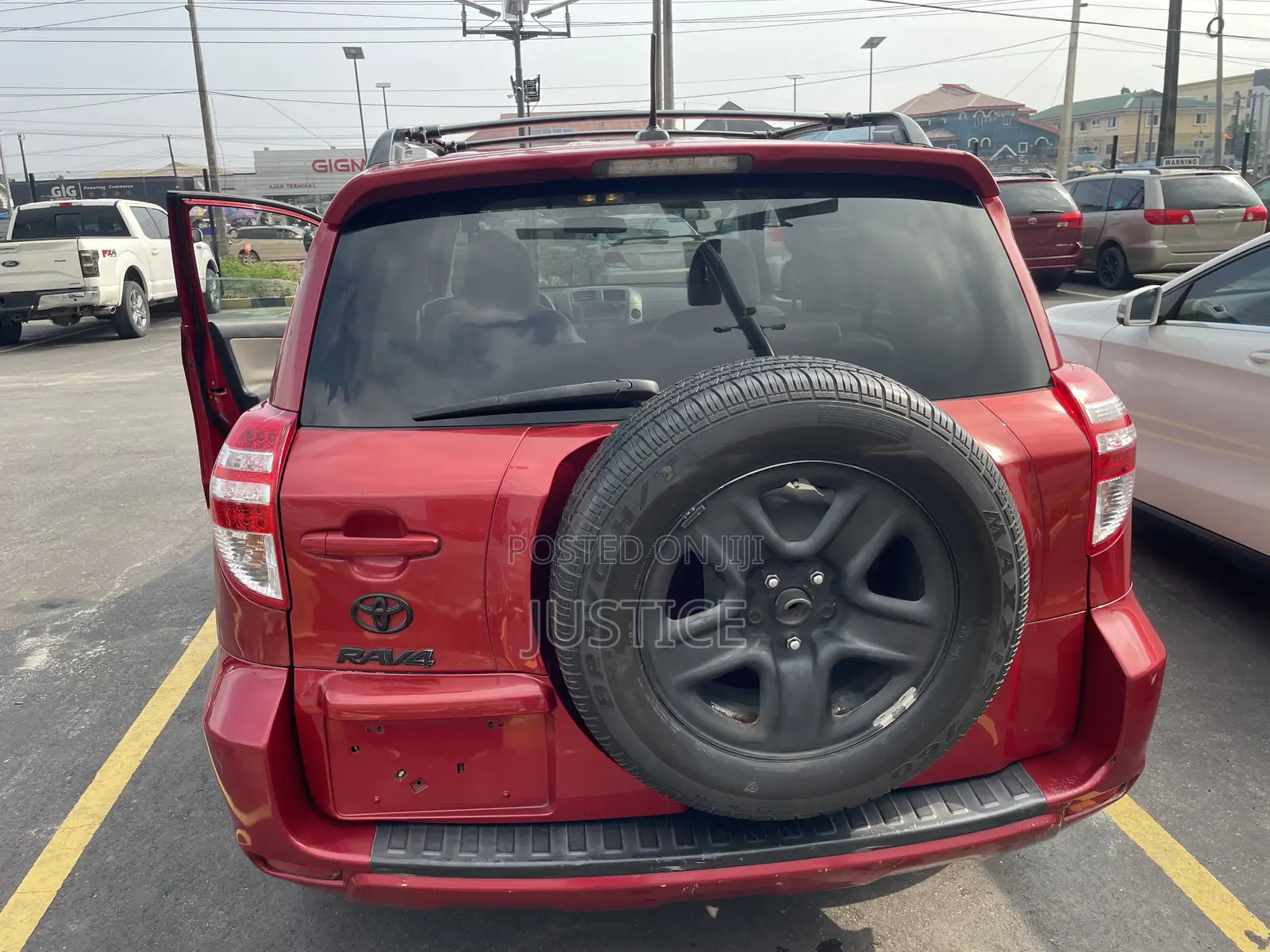 Toyota RAV4 2011 Red
