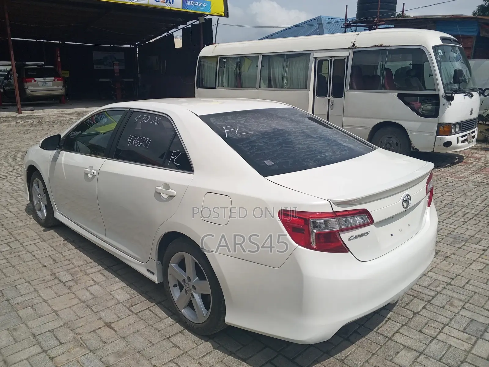 Toyota Camry 2014 White
