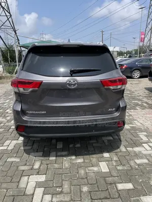 Toyota Highlander 2015 Gray