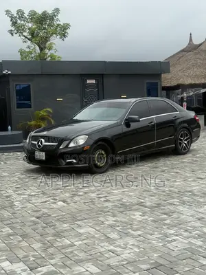 Mercedes-Benz E350 Base 4Matic Sedan AWD (3.5L 6cyl 7A) 2011 Black