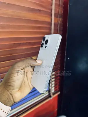 Apple iPhone 15 Pro Max 256 GB White