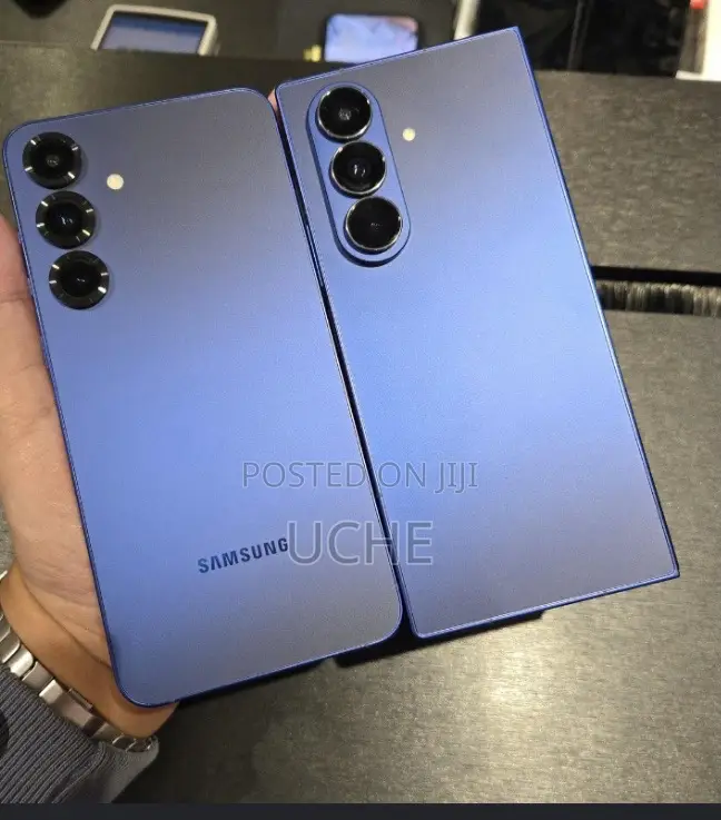 New Samsung Galaxy Fold 512 GB Blue