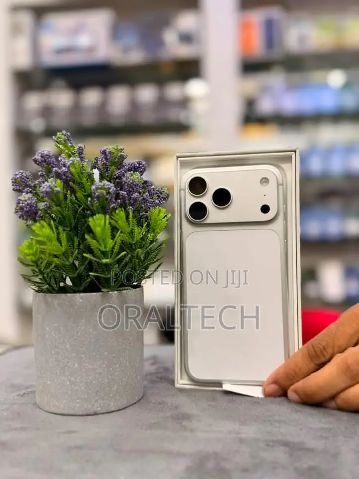 New Apple iPhone 17 Pro Max 1 TB White
