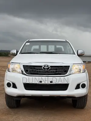 Toyota Hilux 2.7 VVT-i 4X4 SRX 2010 White