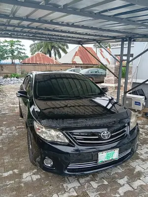 Toyota Corolla 2011 Black