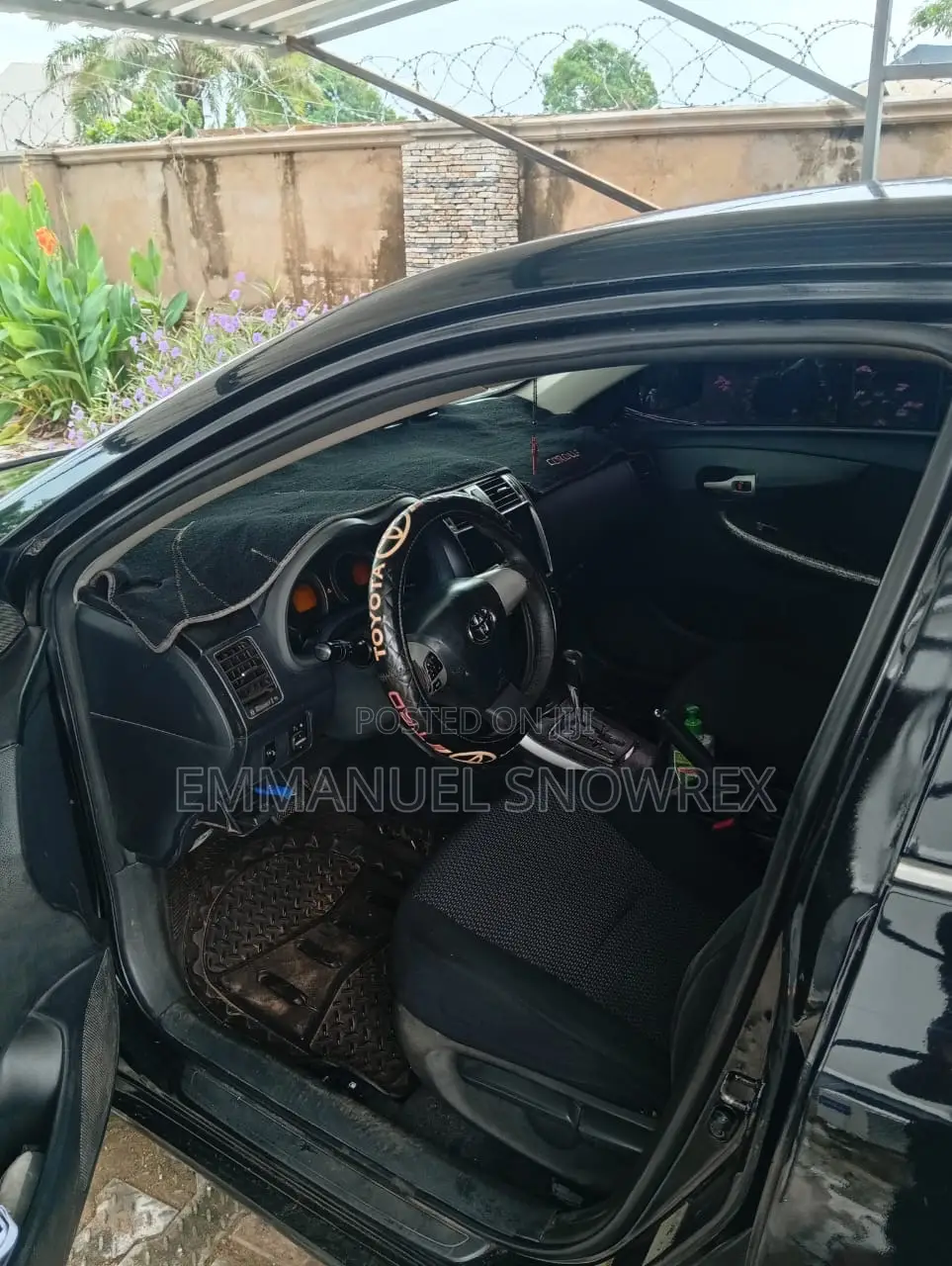 Toyota Corolla 2011 Black