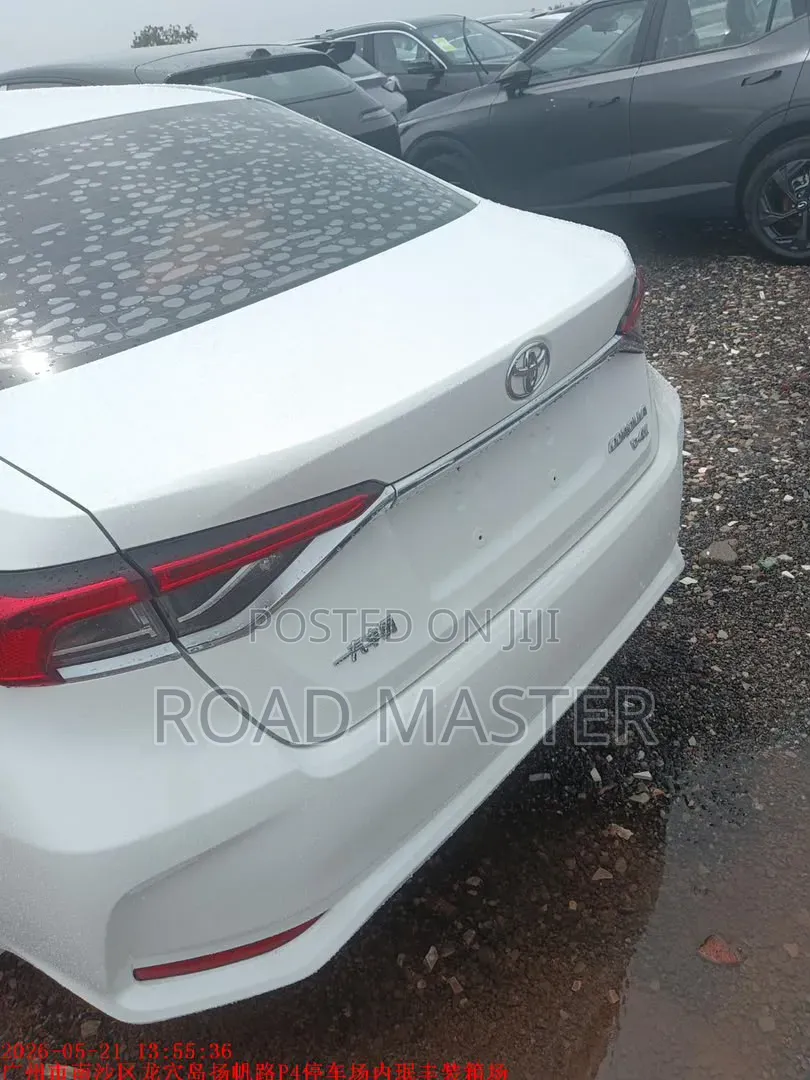 Toyota Corolla 2018 White