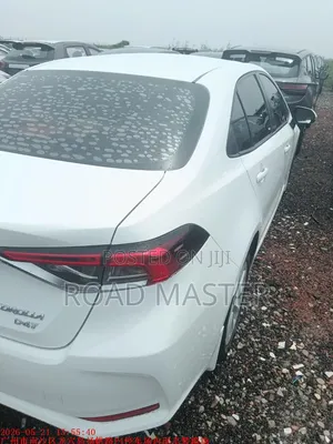 Toyota Corolla 2018 White