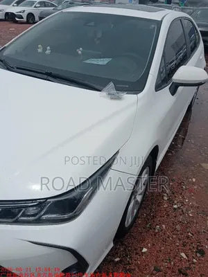 Toyota Corolla 2019 White