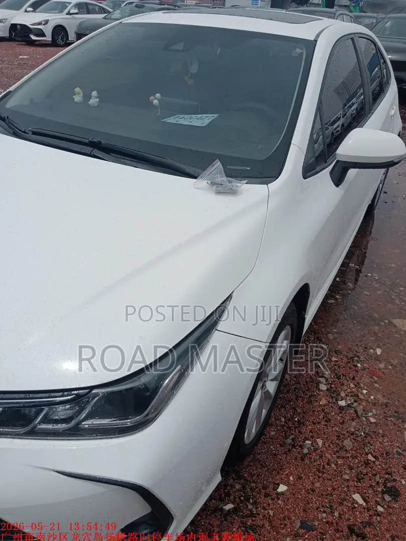 Toyota Corolla 2018 White