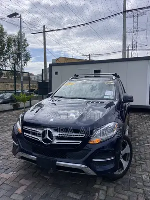 Mercedes-Benz GLE-Class GLE 350 2017 Blue