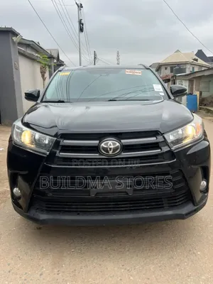 Toyota Highlander SE 4x4 V6 (3.5L 6cyl 8A) 2018 Black