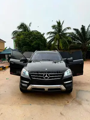 Mercedes-Benz M Class ML350 4MATIC 4dr SUV AWD (3.5L 6cyl 7A) 2015