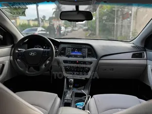 Hyundai Sonata SE 2016 White