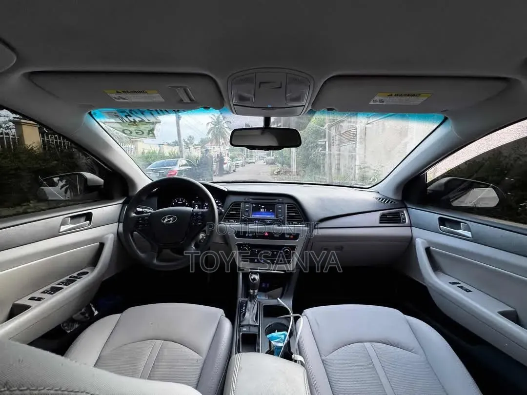 Hyundai Sonata SE 2016 White