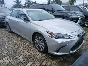Lexus ES 2020 Silver