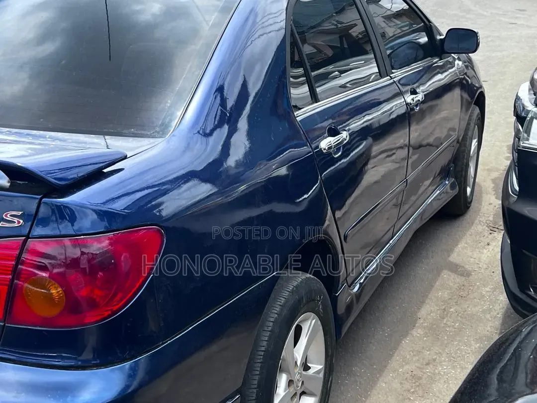 Toyota Corolla 2004 Blue