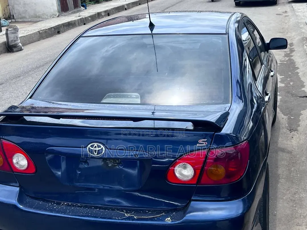 Toyota Corolla 2004 Blue