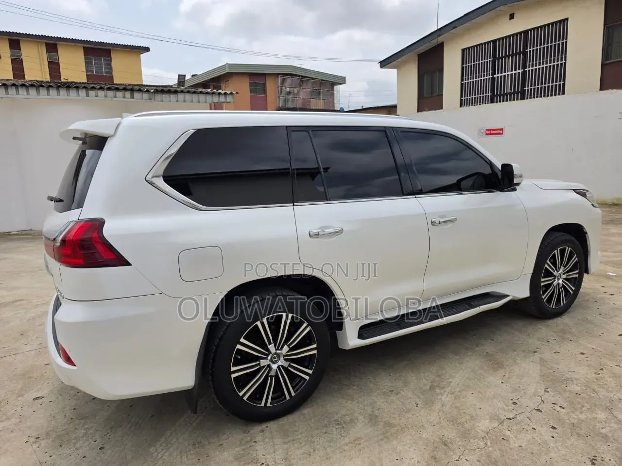 Lexus LX 2019 White