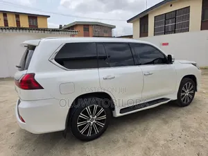 Lexus LX 2019 White