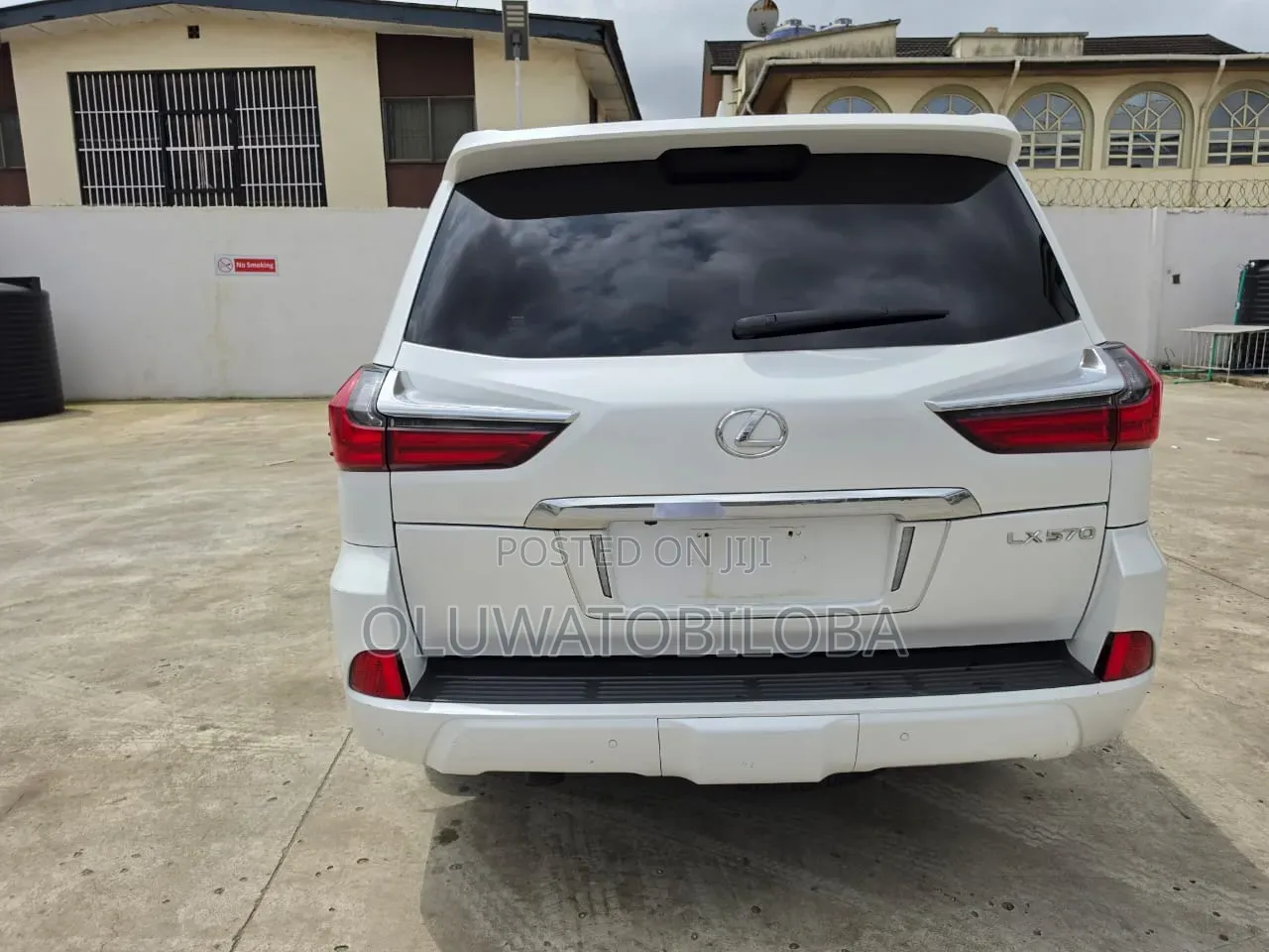 Lexus LX 2019 White