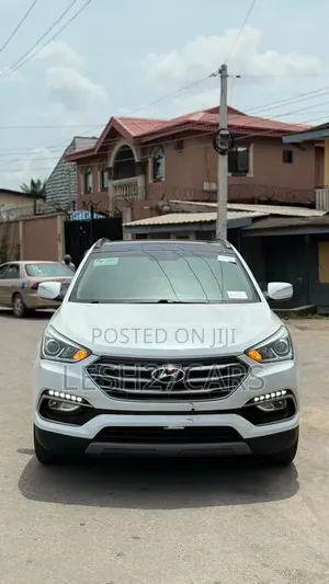 Hyundai Santa Fe 2018 White