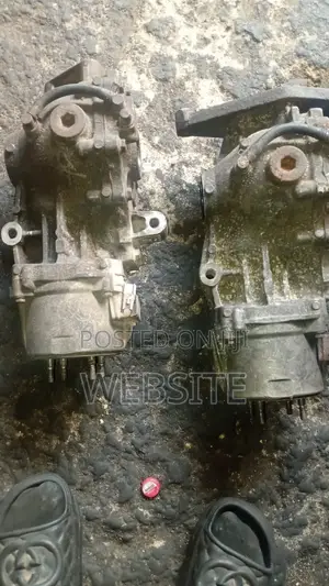 Back Axle Venza