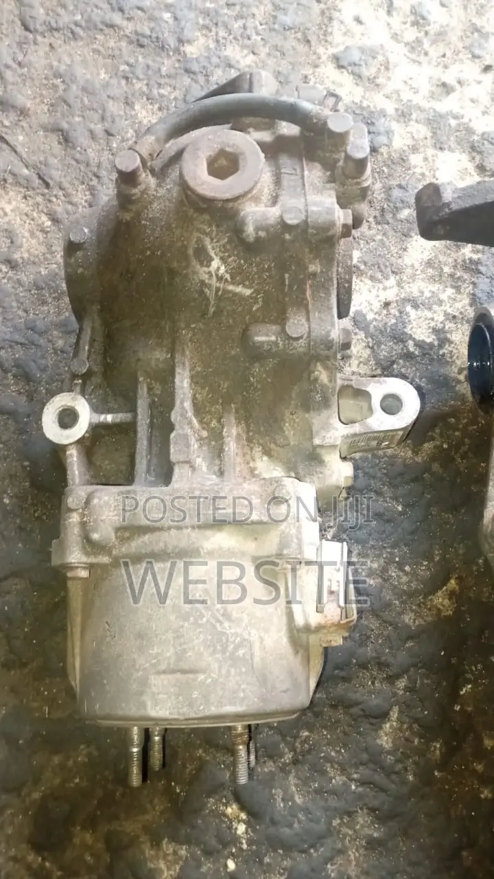 Back Axle Venza