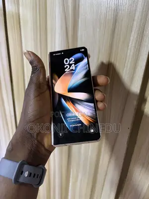 Samsung Galaxy Z Fold4 256 GB White