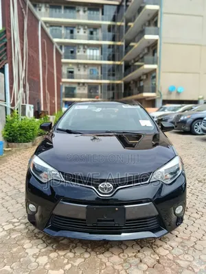 Toyota Corolla S 4dr Sedan (1.8L 4cyl CVT) 2016 Black