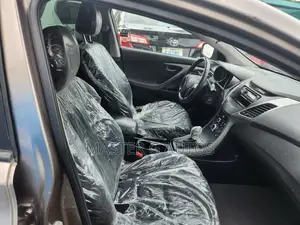 Hyundai Elantra 2014 Gold