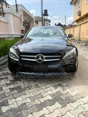 Mercedes-Benz C300 2014 Black