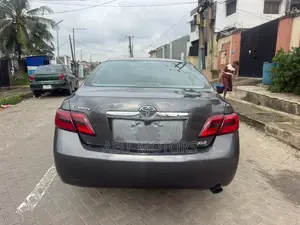 Toyota Camry 2009 Gray