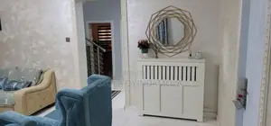 3bdrm Duplex in His Grace Apartments, Karmo for rent