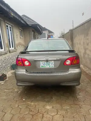 Toyota Corolla S 2004 Gray
